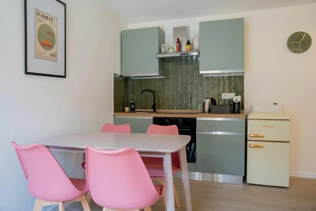 La Casera 1618 Sarzana 0*,