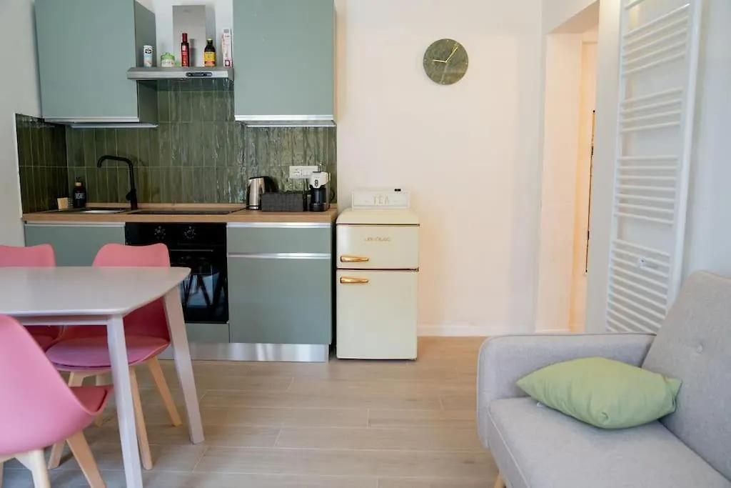 La Casera 1618 Sarzana 0*,